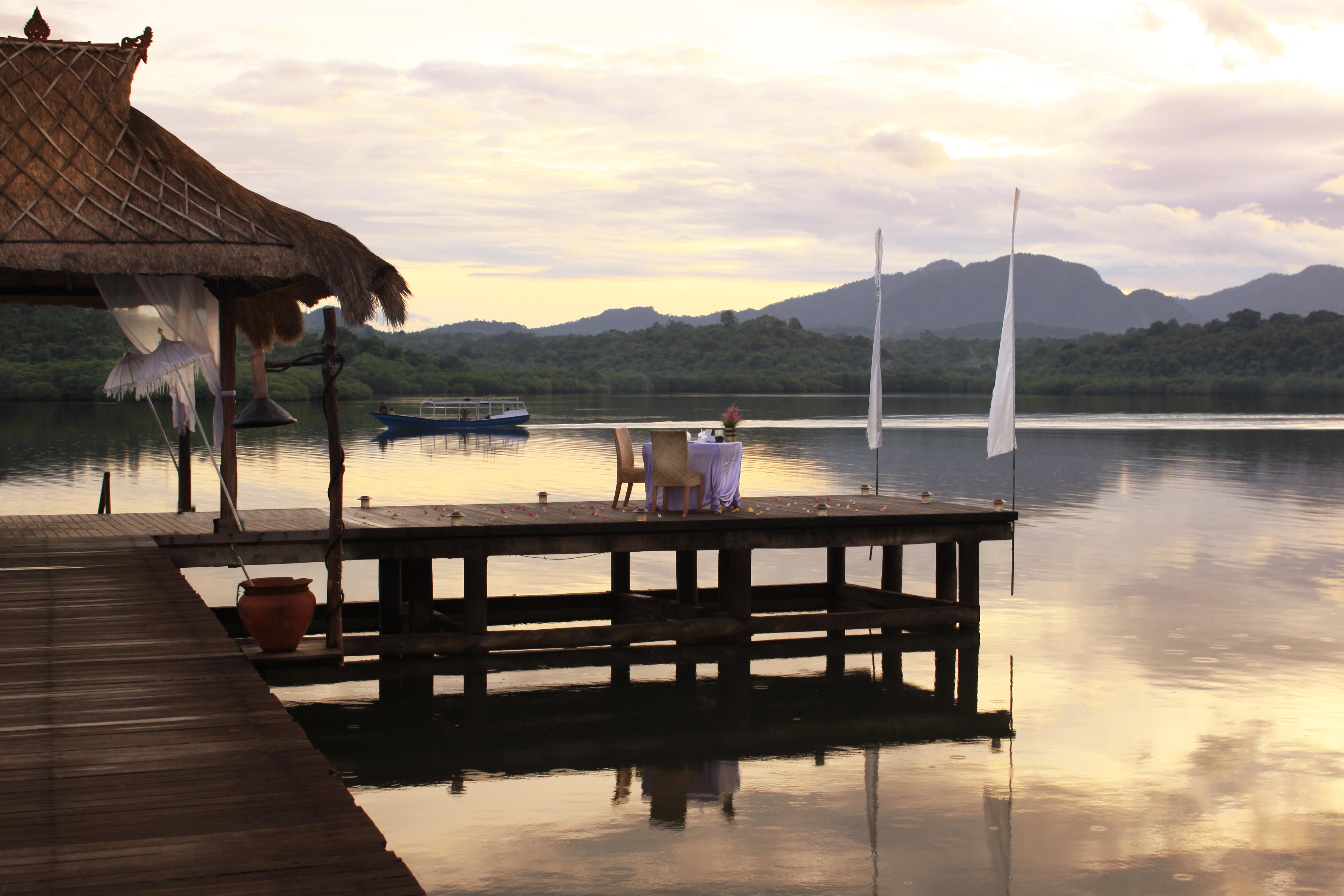 Naya Gawana Resort & Spa Banyuwedang Extérieur photo