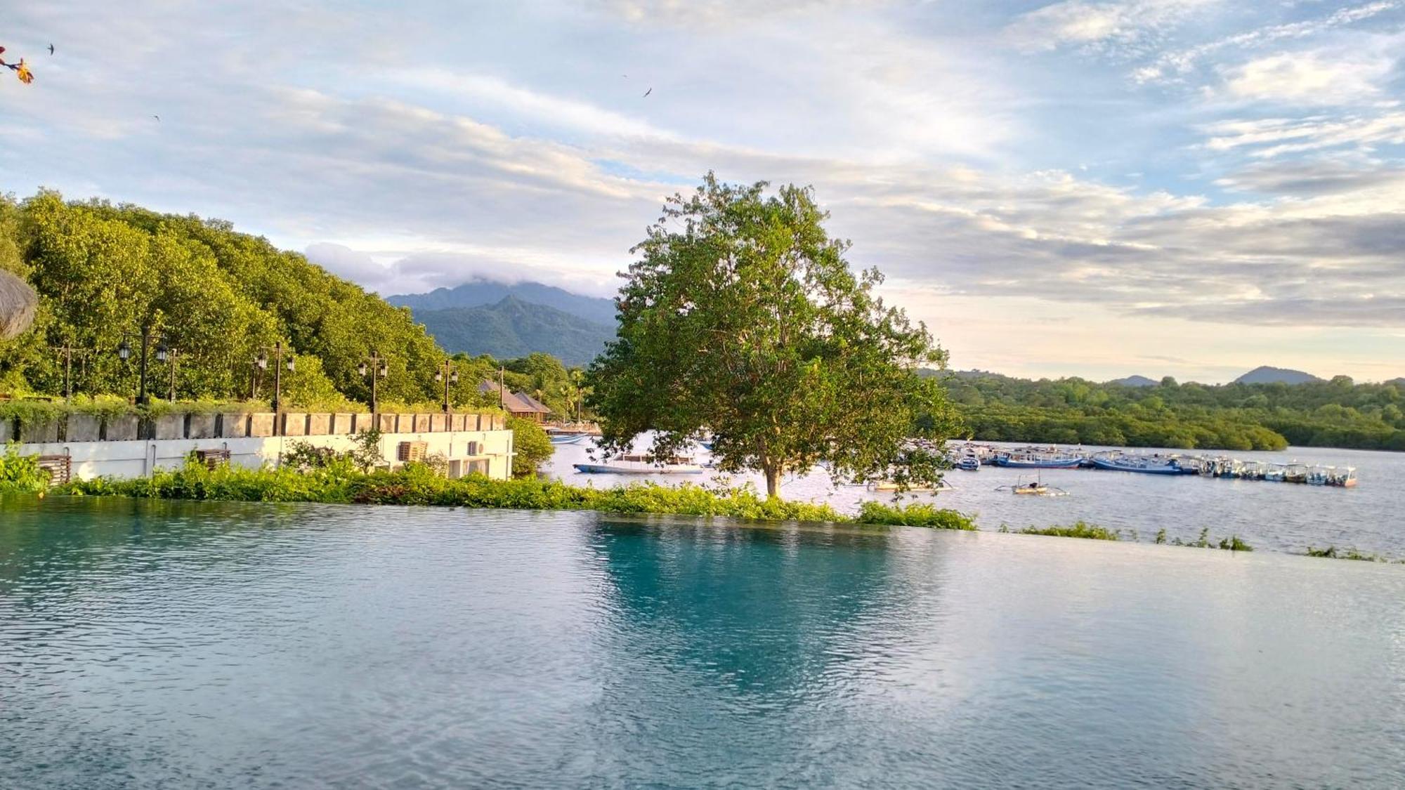 Naya Gawana Resort & Spa Banyuwedang Extérieur photo