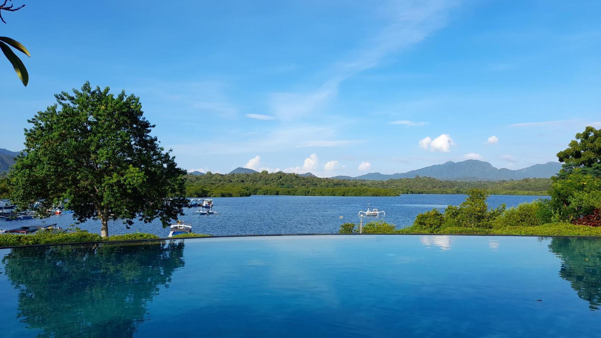 Naya Gawana Resort & Spa Banyuwedang Extérieur photo