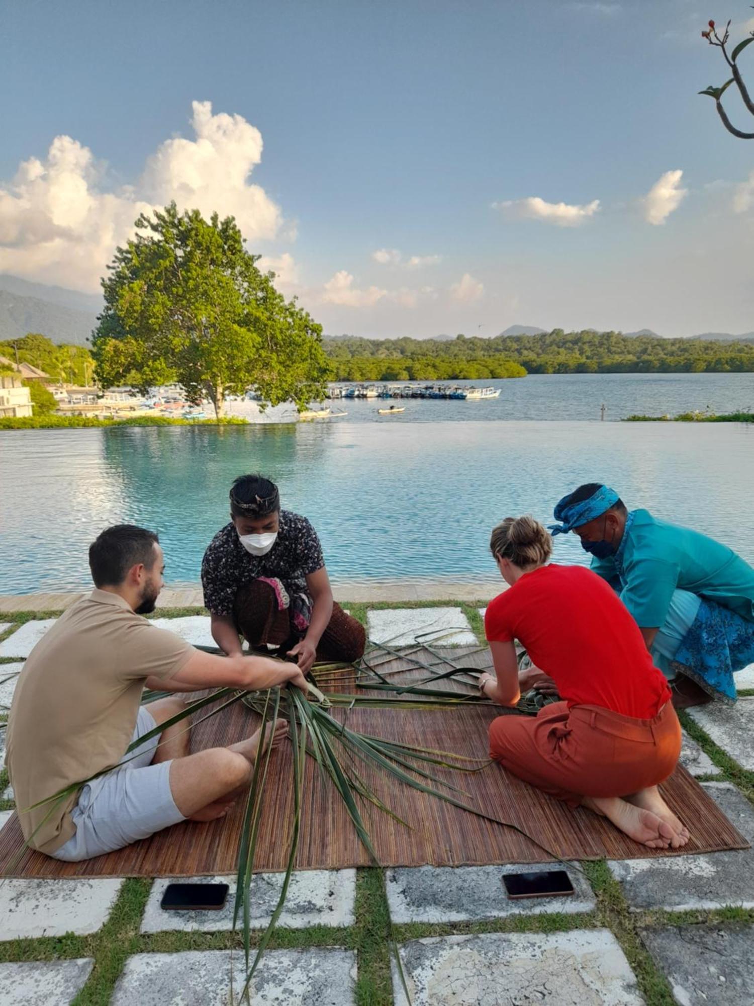 Naya Gawana Resort & Spa Banyuwedang Extérieur photo