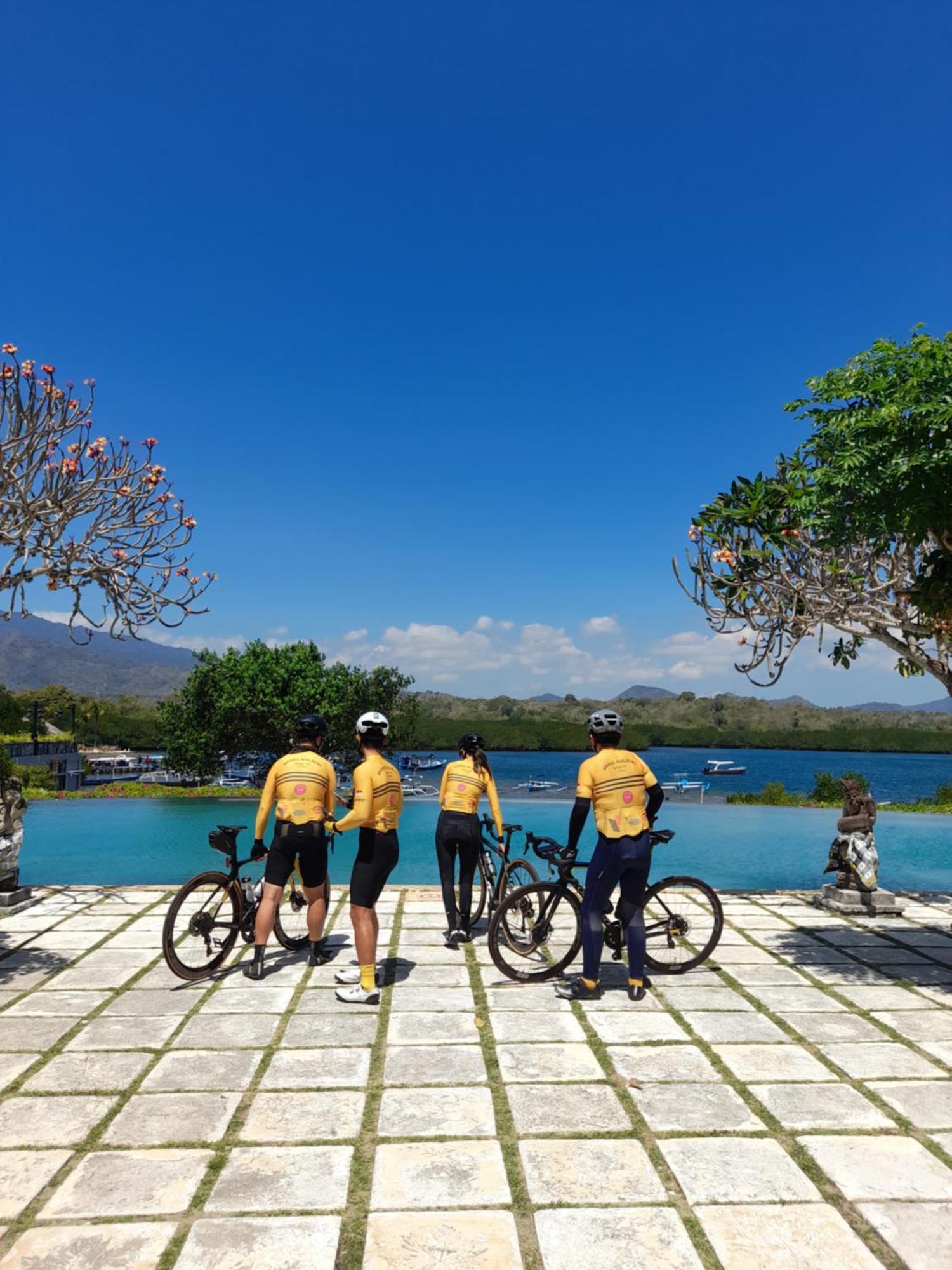 Naya Gawana Resort & Spa Banyuwedang Extérieur photo